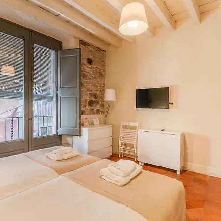 Flateli Ballesteries Apartment Girona