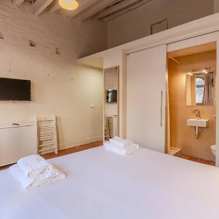 Flateli Ballesteries Apartment