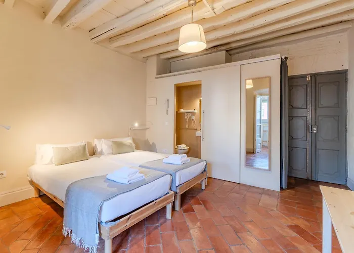 Flateli Ballesteries * Girona
